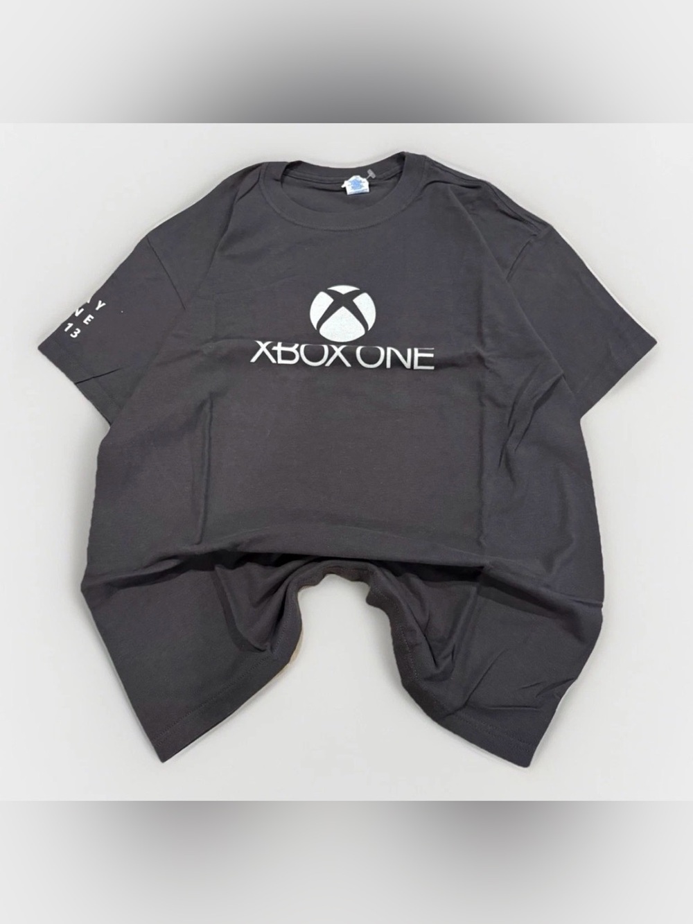 Xbox One Launch T-shirt Day One Queen Nepertari Size Medium 2013 Video Game Tee
